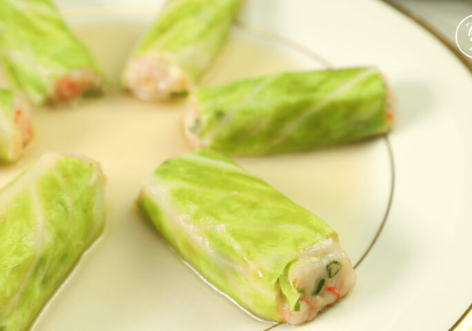 Shrimps Cabbage Rolls
