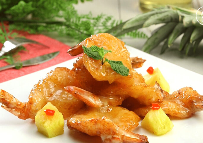 Crispy Shrimps with Pineapple Sauce