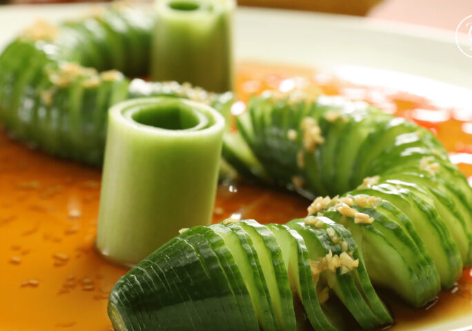 Slinky Cucumber – Yin Yang Cucumber