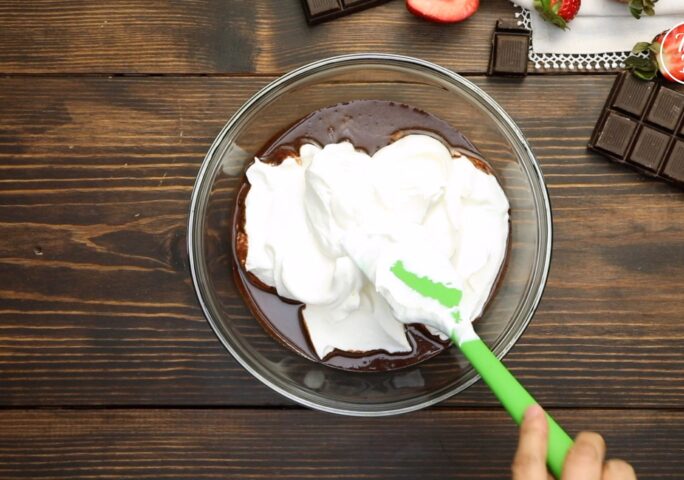 Chocolate Mousse: Step 3