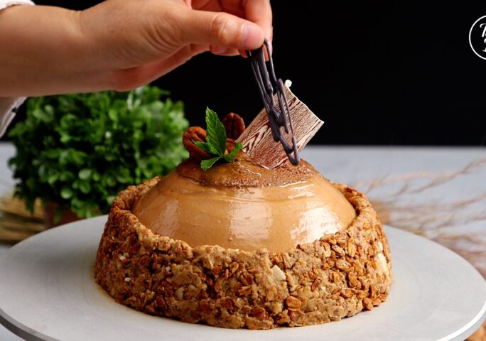 [Finish the cake] Step 2