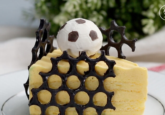 Chocolate Honeycomb Mango Mousse Cake