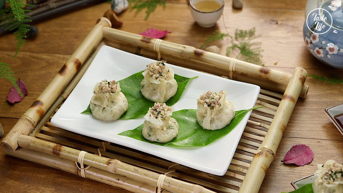 Glassy Steamed Dumplings appetizer recipes appetizers pork belly Taste Life