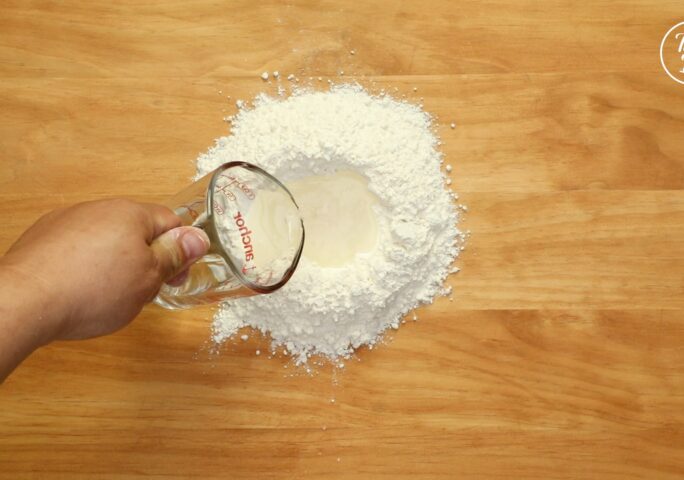 [Handmade noodle] Step 1