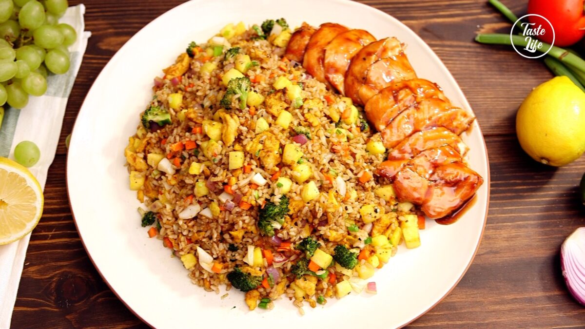 Teppanyaki Chicken Fried Rice | best chicken recipes | chicken dinner | chicken recipes for dinner | Taste Life-image