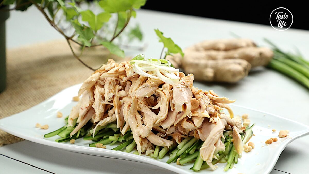 Spicy Sesame Shredded Chicken Salad | appetizers | best chicken recipes | brunch
