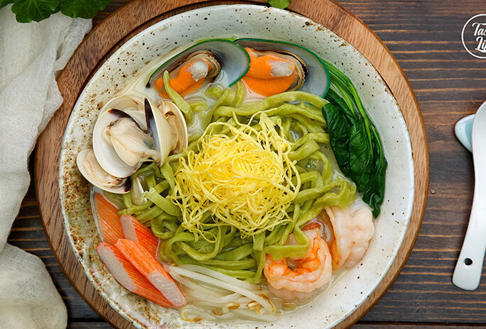 Seafood Spinach Noodles