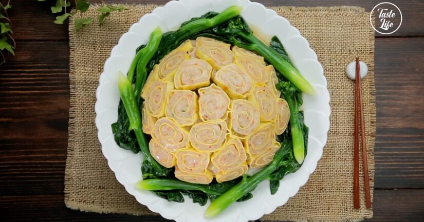 Ultimate Egg Roll Ups With Chicken, Shrimp, and Pork Stuffing