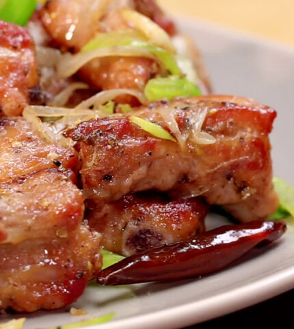 Stir-Fry Ribs With Shallot and Celery