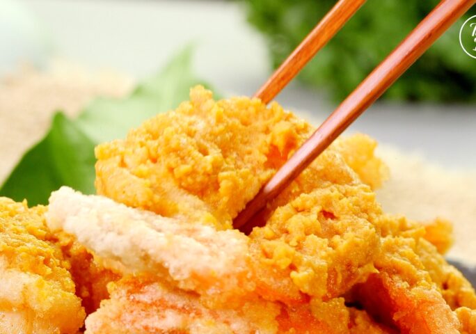 Golden Shrimps with Salted Egg Yolk