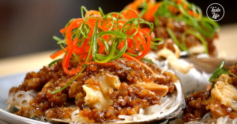 Steamed Clams with Vermicelli in Garlic Sauce