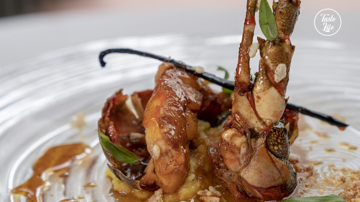 Lobster vanilla, rice in coconut asian Taste Life