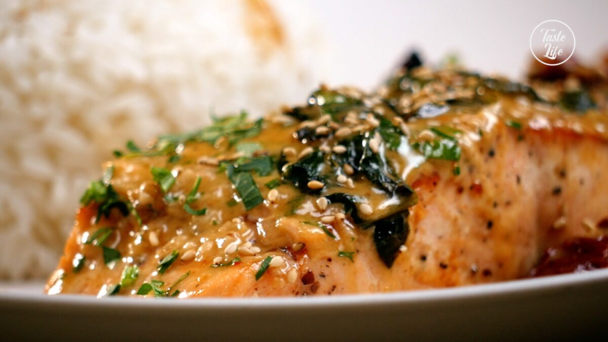 Creamy Garlic Butter Tuscan Salmon | dinner recipes | easy dinner ideas | Taste Life