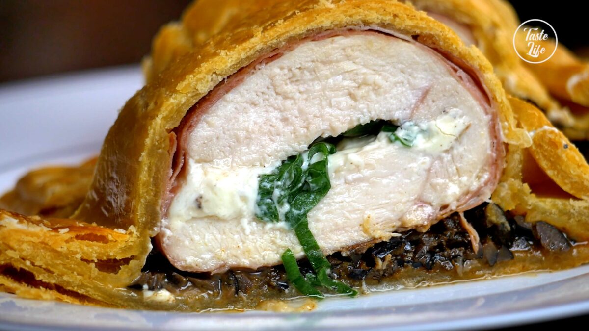 Chicken Breast with Parma Ham in Pastry Chicken Breast with Parma Ham