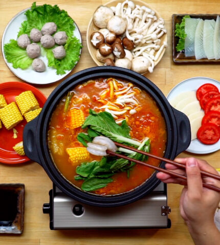 Hot Pot with Tomato Oxtail Soup Base