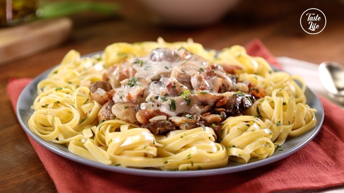 Fettuccine in Creamy Chicken Sauce | best chicken recipes | chicken dinner | chicken recipes for din