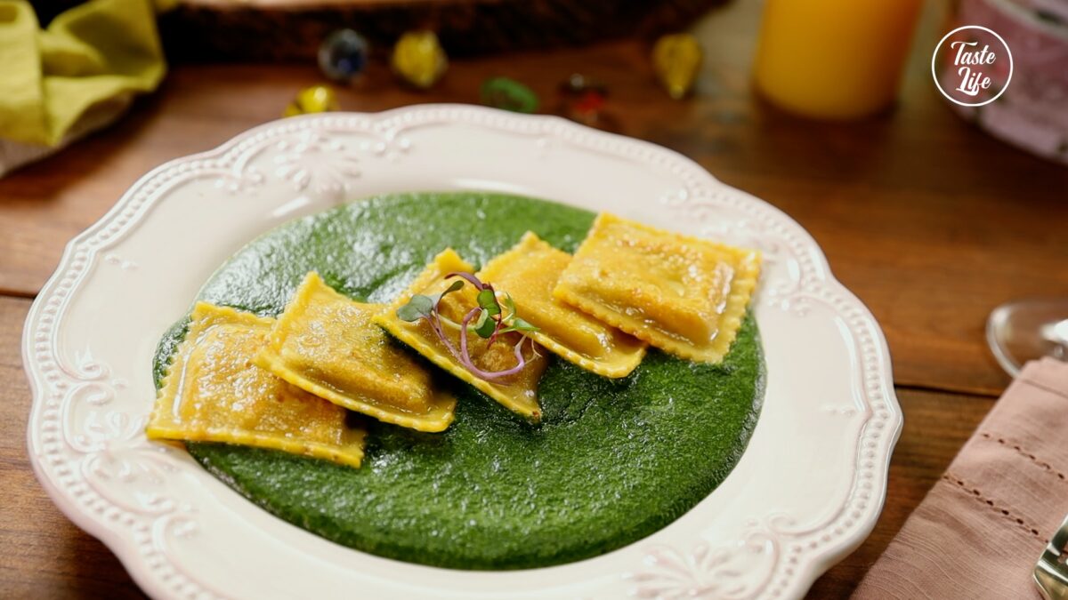 Ravioli With Creamy Spinach Sauce | cooking | dinner | dinner ideas