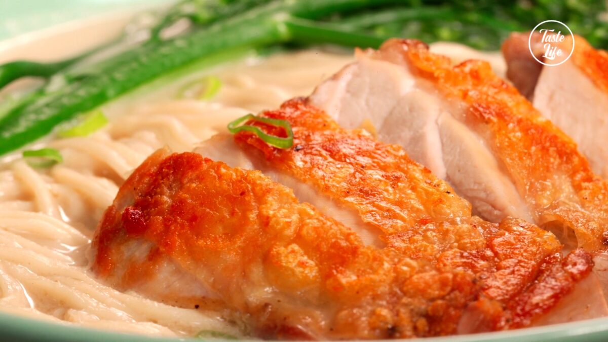 Asian-Inspired Chicken Noodle Soup | Asian-Inspired Chicken Noodle Soup Independence Day ideas | eas