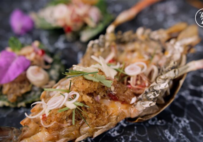 Crispy Minced Cat Fish and Prawn Salad (Saeng Wa Koong Plaa Dook Fu)