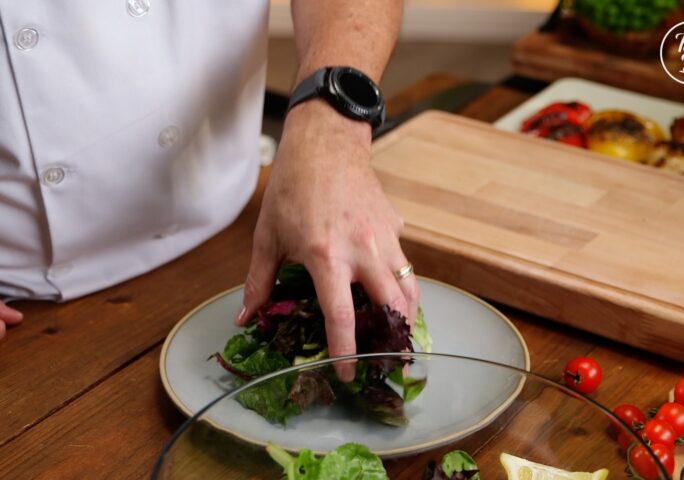 Step 4【Arrange Salad】