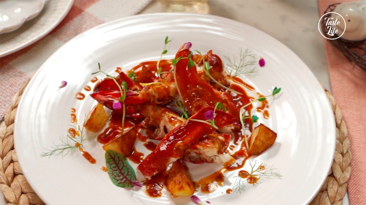 Lobster With Tomato Sauce | dinner ideas | dinner recipes | lunch recipes | Taste Life