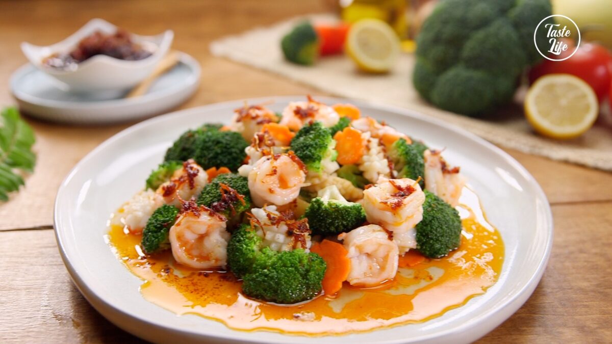 Broccoli Shrimp With XO Sauce cooking crab crawfish Taste Life