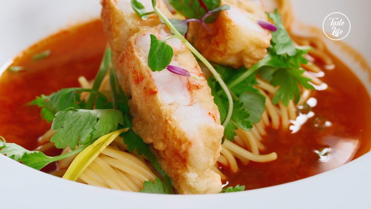 Shrimp Cake Noodle Soup | dinner ideas | dinner recipes | easy lunch