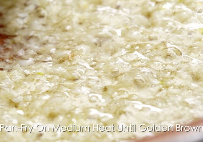 Step 2 【Fried Garlic Oil】