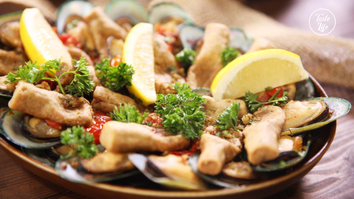 Taralli Al Pepe | cooking | crab | crawfish | Taste Life