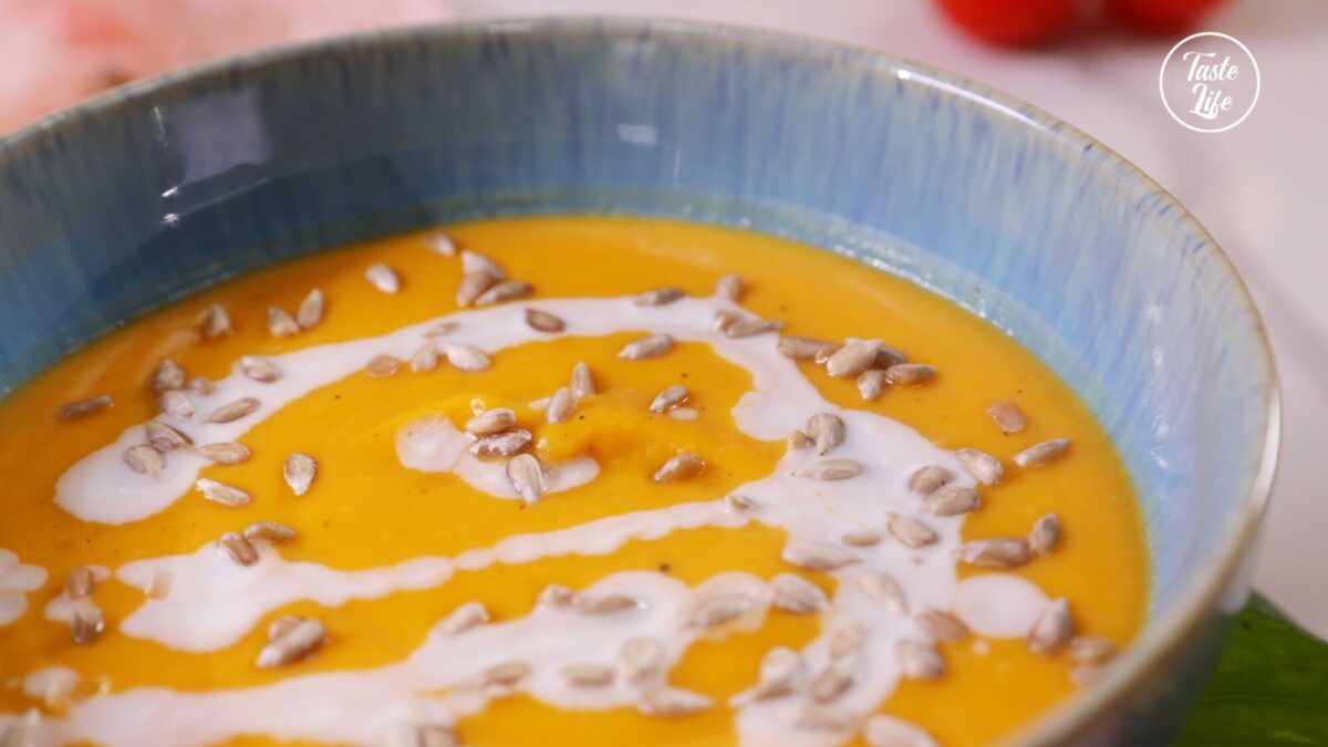 Roasted Butternut Squash Soup | soup | soup recipes | Taste Life