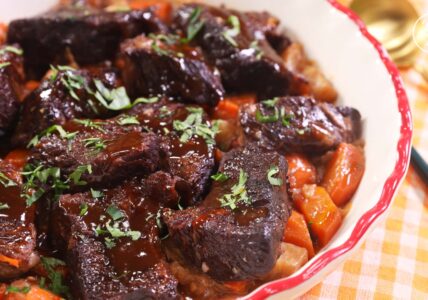 Instant Pot Red Wine Braised Short Ribs