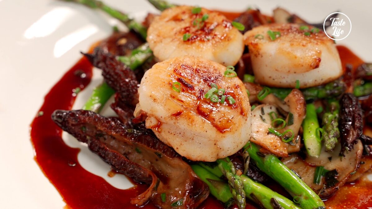 Seared Scallops With Mushrooms | "Seared Scallops With Mushrooms ideas | dinner ideas | easy Seared 