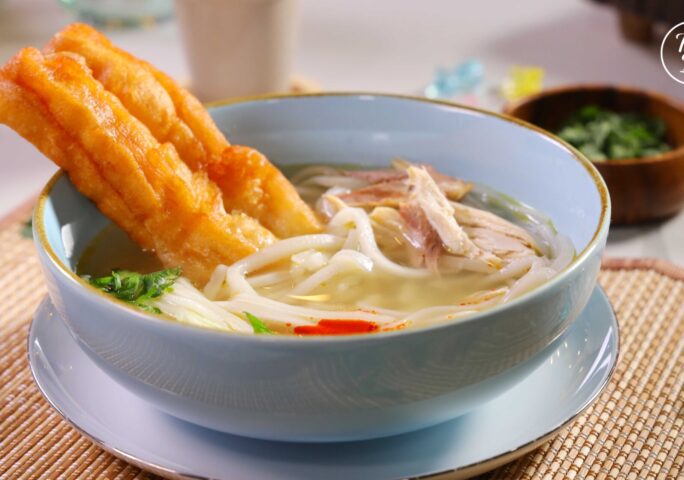 Khao Piek Sen | Lao Hand-Cut Chicken Noodle Soup