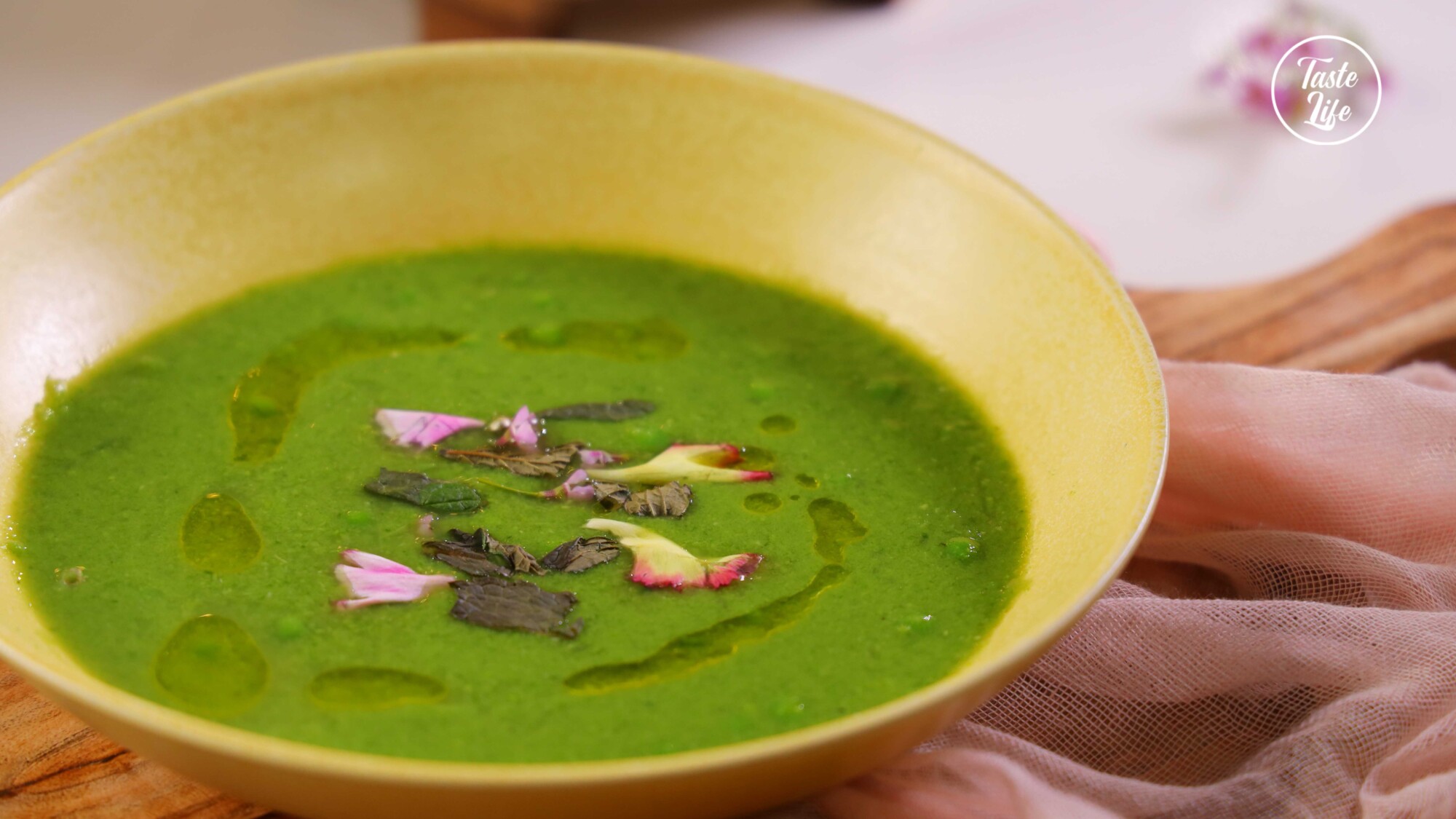 Crockpot Split Pea Soup - Kelly Lynn's Sweets and Treats