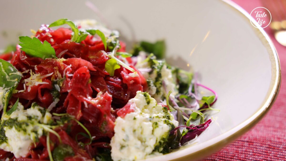 Homemade Vegan Beetroot Fettutine | vegetarian | vegetarian food | vegetarian meals | Taste Life