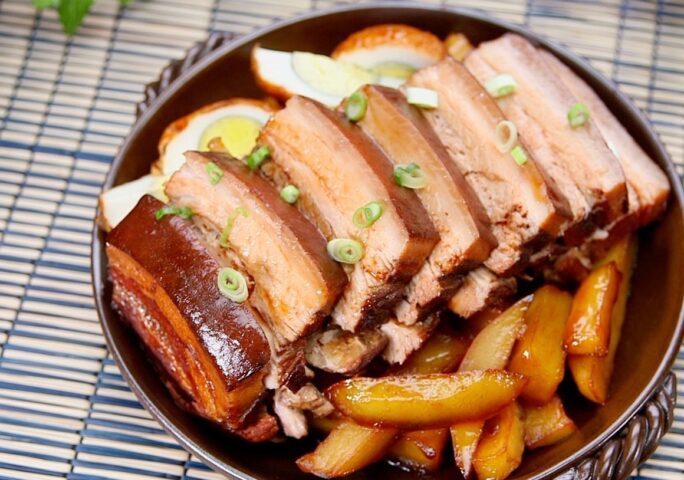 Braised Pork Belly with Eggs and Potatoes