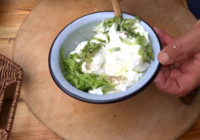 Tzatziki sauce