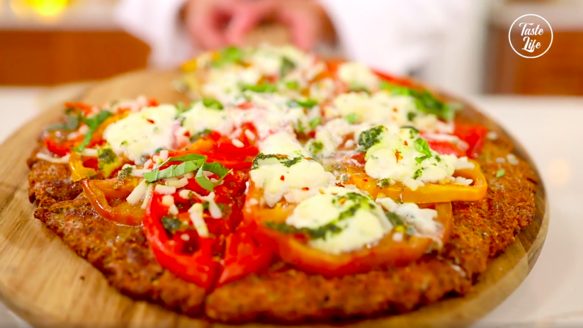 Cauliflower Crust Pizza With Ricotta Tomatoes and Basil | vegan | vegan diet | vegan food | Taste Li