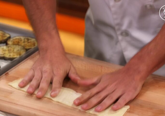 Step 6【Eggplant Roses】