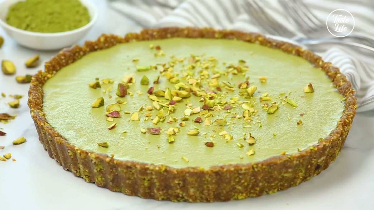 No-Bake Matcha Pistachio Tart | easy dessert recipes | pastry | reduce stress | Taste Life