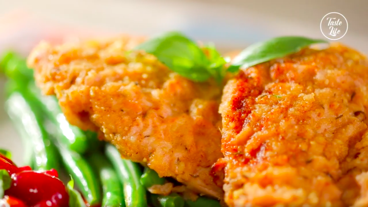 Walnut Crusted Chicken Breast with Tomato Cherry Sauce | chicken | good sleep | healthy