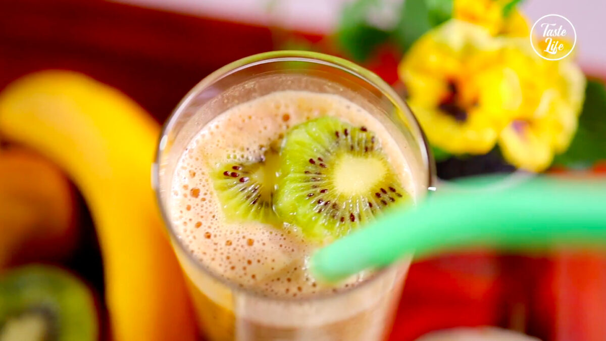 Bedtime Kiwi And Chamomile Smoothie | better sleep | destress | kiwi | Taste Life