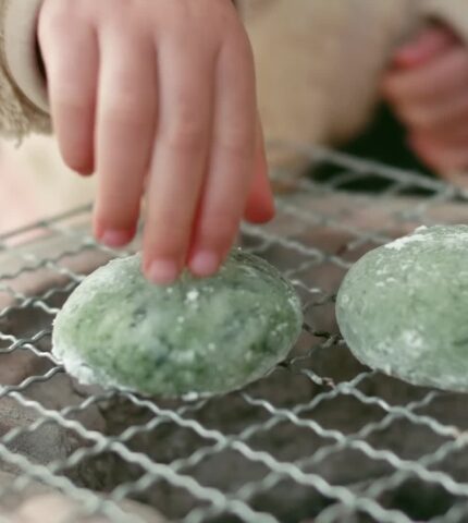 Scenes of Daily Life in the Japanese Countryside – How to Make Mochi & Recipe