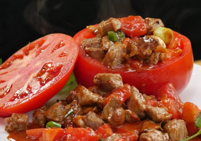 Stir Fried Beef With Tomato