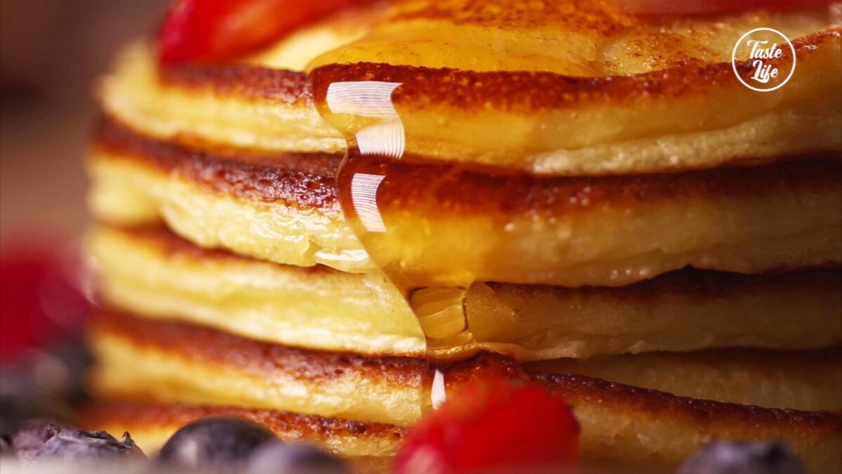 Lemon Ricotta Pancakes | breakfast recipes | brunch | easy breakfast ideas