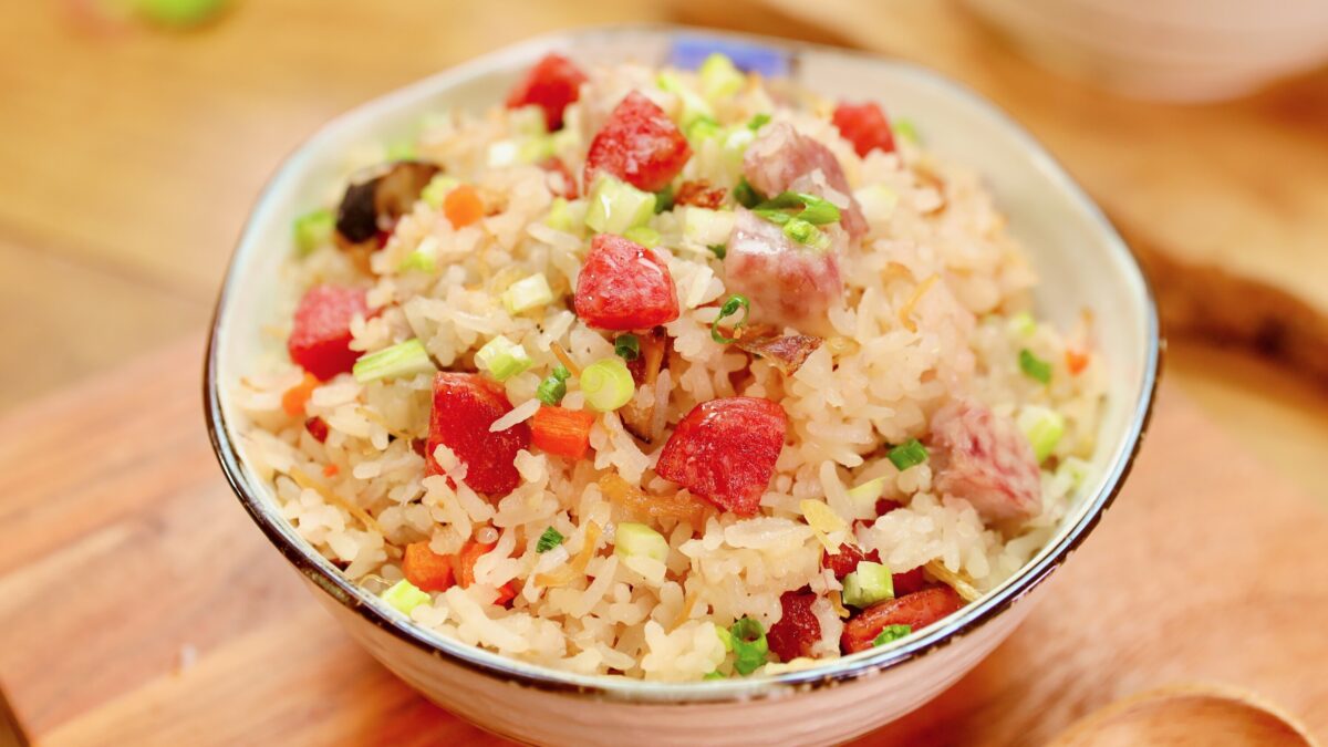 Taro Rice Taro & Sausage Claypot Rice | taro | sausage | Taste Life