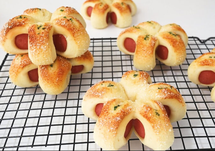 I found a new way to make Hot Dog Buns! Easiest, Delicious and Beautiful! Easy bread recipe