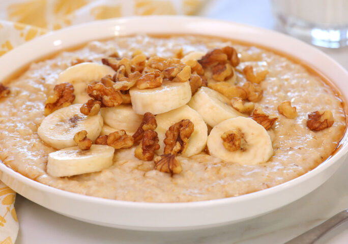 3 Oatmeal Recipes That Will Help You Sleep Better