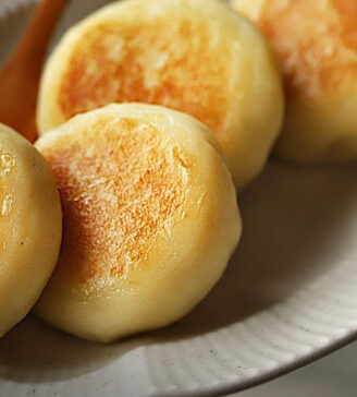 If you’re a cheese lover.. Potato Cheese Hotteuk! (Honey Pancake)