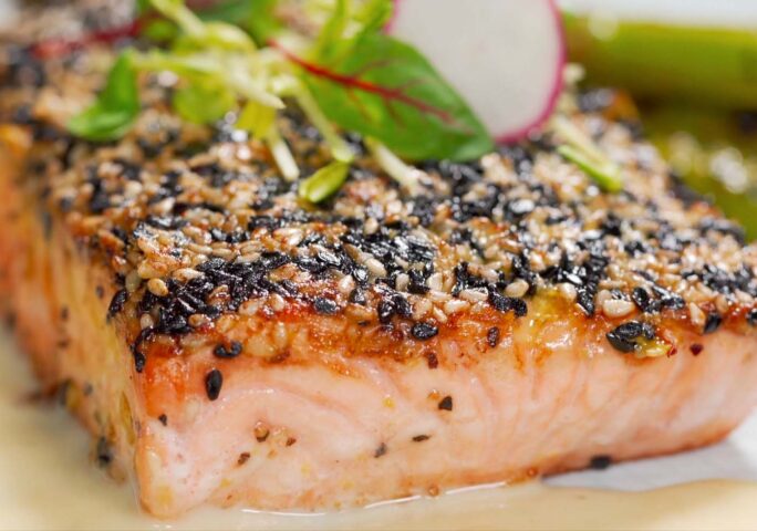 Sesame-Crusted Salmon and Asparagus